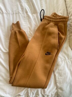 Nike Womens Tan Brown Jogger Sweatpants